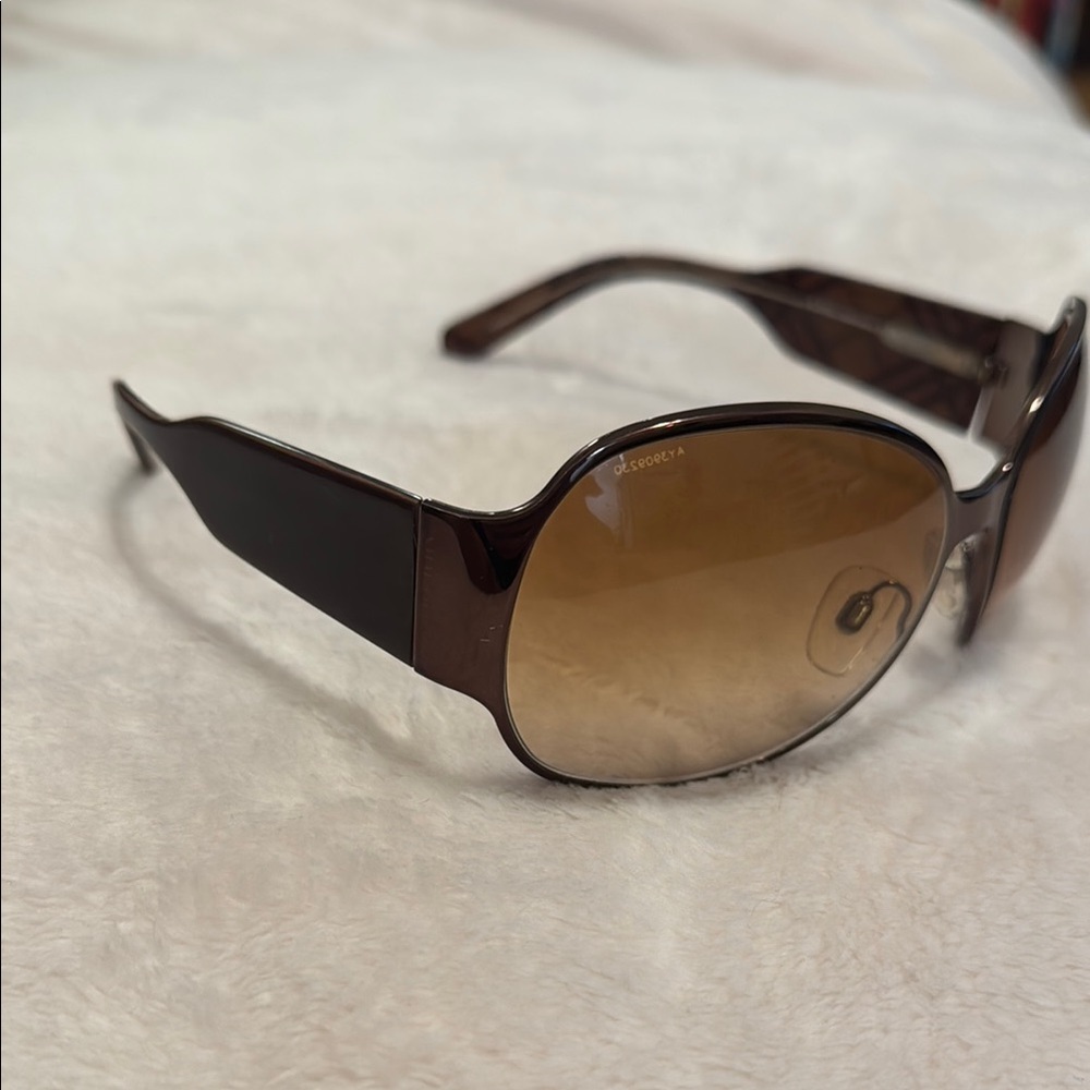 Vintage Authentic Burberry Gradient Oversized Sun… - image 1